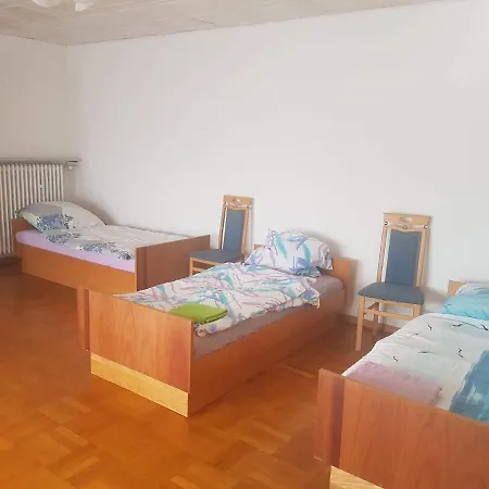 Pension Ehringshausen *