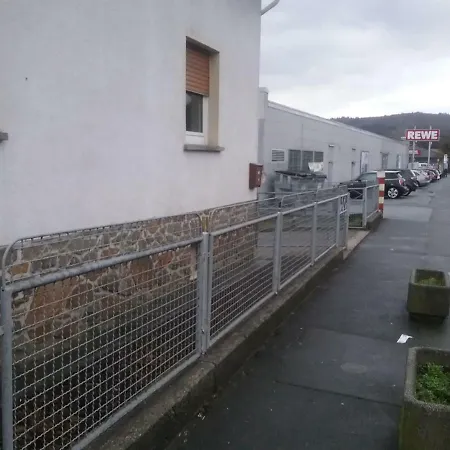 Pension Ehringshausen Гостевой дом *