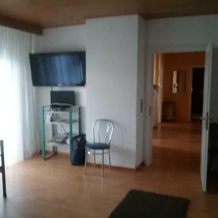 Pension Ehringshausen Гостевой дом *