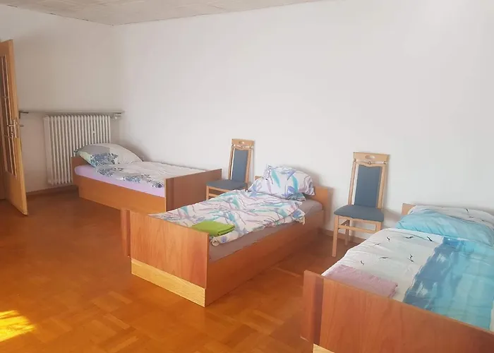 Pension Ehringshausen *